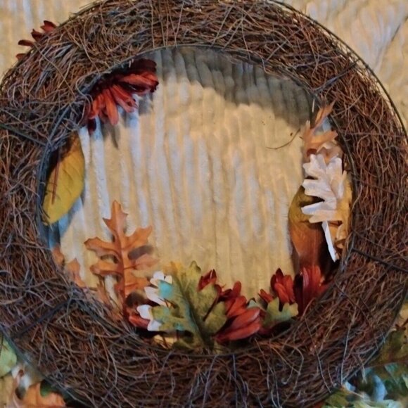 24" Artificial Bloom Room Fall Floral Wreath - Picture 5 of 8